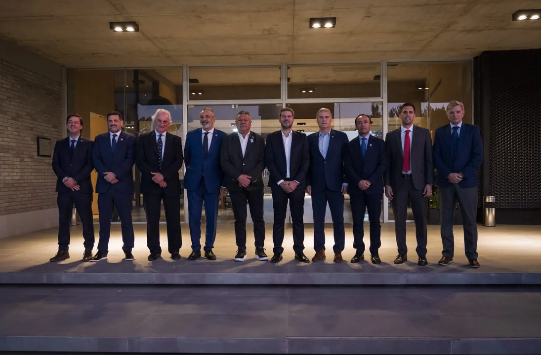 Mundial 2030: comenzó el proceso de postulaciones para sedes argentinas
