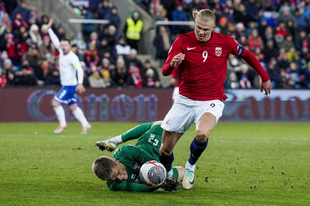 Erling Haaland no jugará hasta mediados de enero en Manchester City